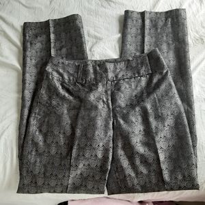 NWOT Ann Taylor black and gray pattern 100% silk straight leg trousers size 4